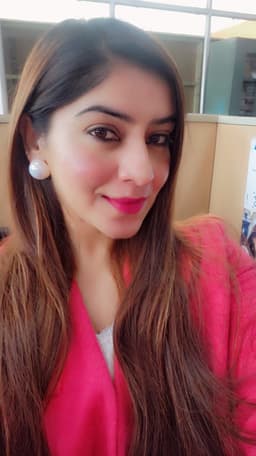 Dr Nitika Thakur 